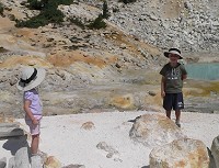 Děti na Bumpass Hell
