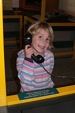 Lisa the phone operator Lisa the phone operator