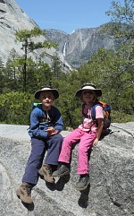 Děti a Yosemite Falls Děti a Yosemite Falls