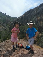 Models Lisa and Tom in Pinnacles.