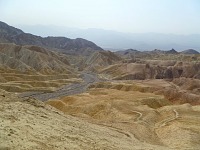 Na Zabriskie Point byla vidět řeka. Na Zabriskie Point byla vidět řeka.