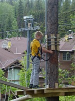 No, Tom hasn't started fixing ski lifts. No, Tom hasn't started fixing ski lifts.