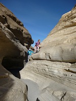 It is naturally also possible to walk on the regular Mosaic Canyon trail. It is naturally also possible to walk on the regular Mosaic Canyon trail.