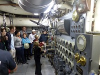 Kids were allowed to turn valve controls during our lecture in the engine room. Kids were allowed to turn valve controls during our lecture in the engine room.