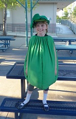 Lisa playing Green Pea. Lisa playing Green Pea.