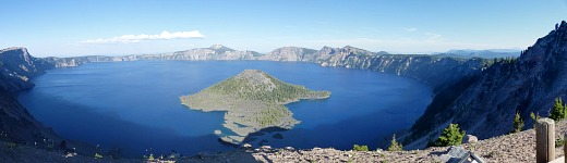 Panorama Kráterového jezera.