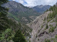 Kaňon Medvědího potoka, v pozadí Mt. Sneffels. Kaňon Medvědího potoka, v pozadí Mt. Sneffels.