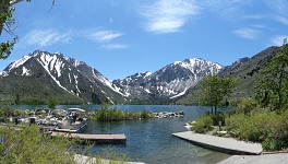 Convict Lake je nádherné, bohužel velmi zcivilizované.