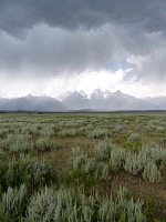 Bouřka nad Grand Tetons (povšimněte si absence bizonů).